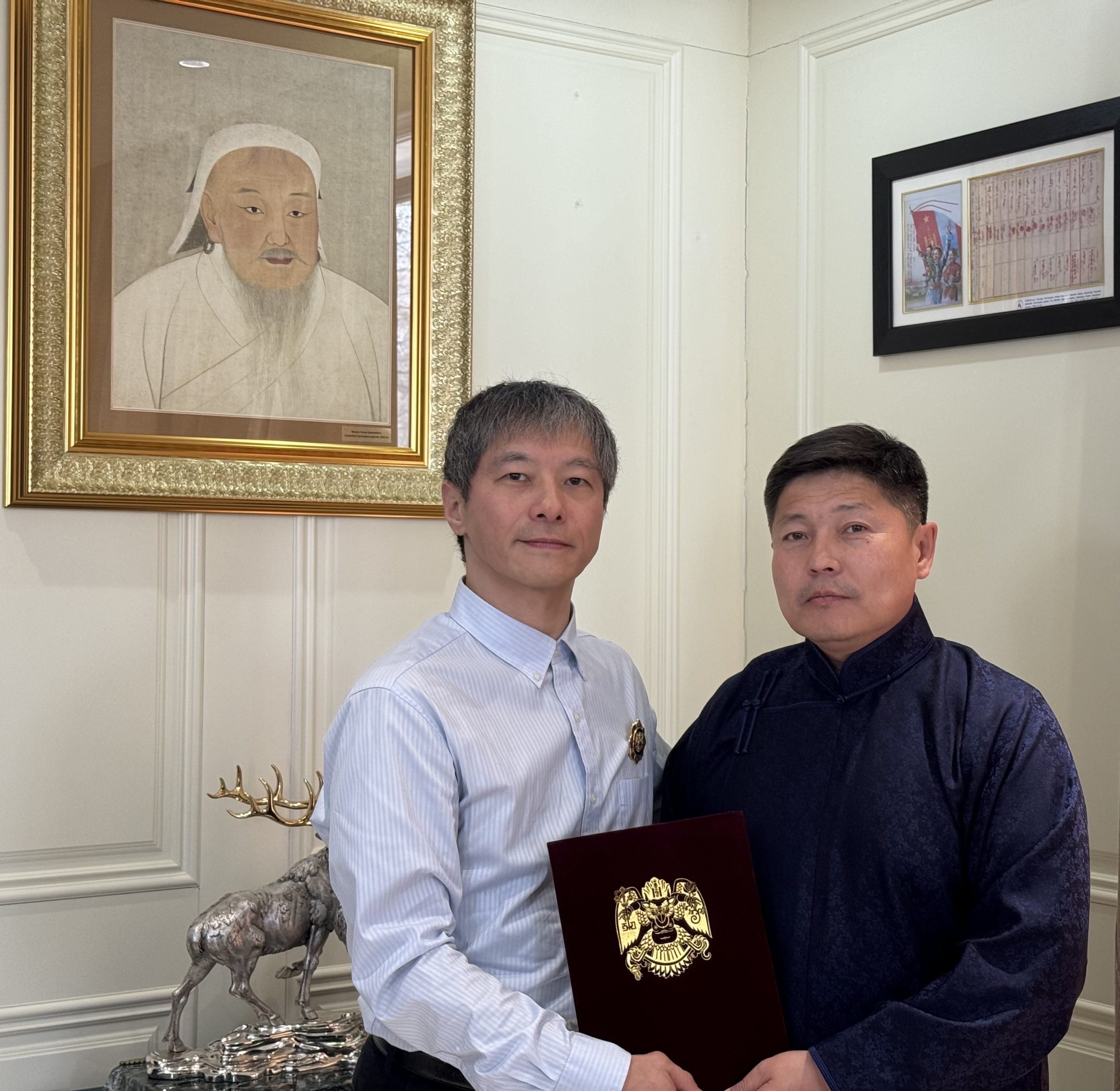 古賀大介先生が【モンゴル・ウランバートル市ガルーダ賞】を受章され
